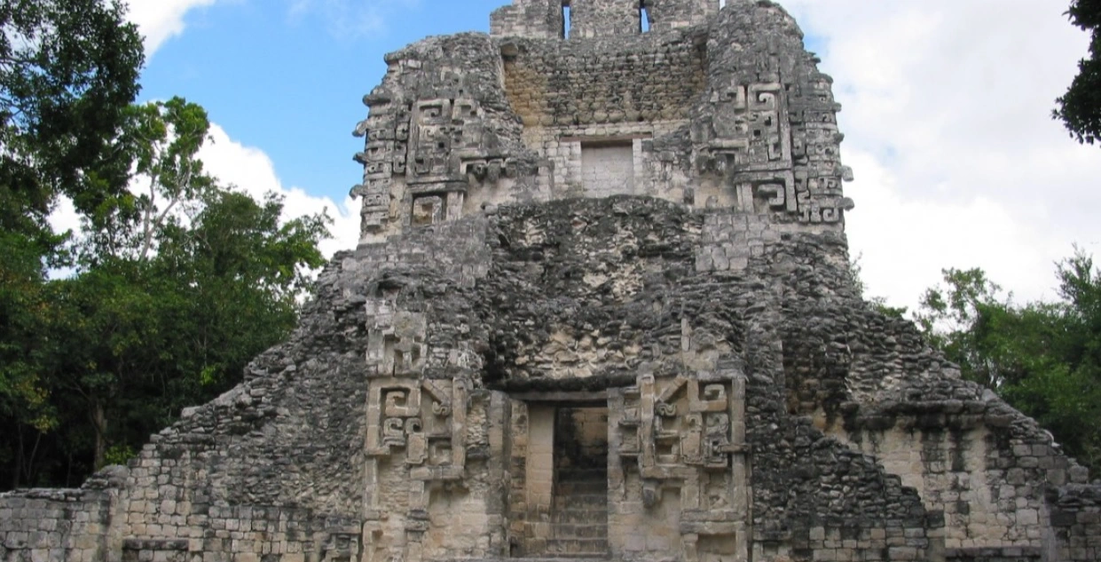 Structure XX Chicanná